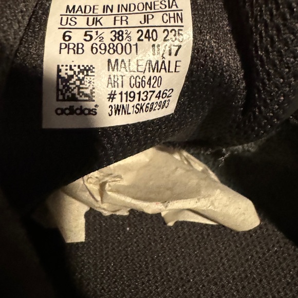 ⚫️ NWT! Adidas Yeezy Powerphrase Calabasas Sneakers - Picture 12 of 16